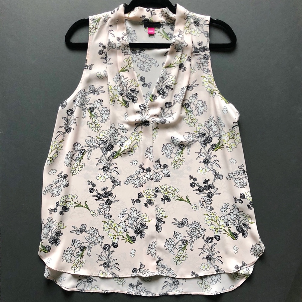 Vince Camuto Silky Tank Top • L